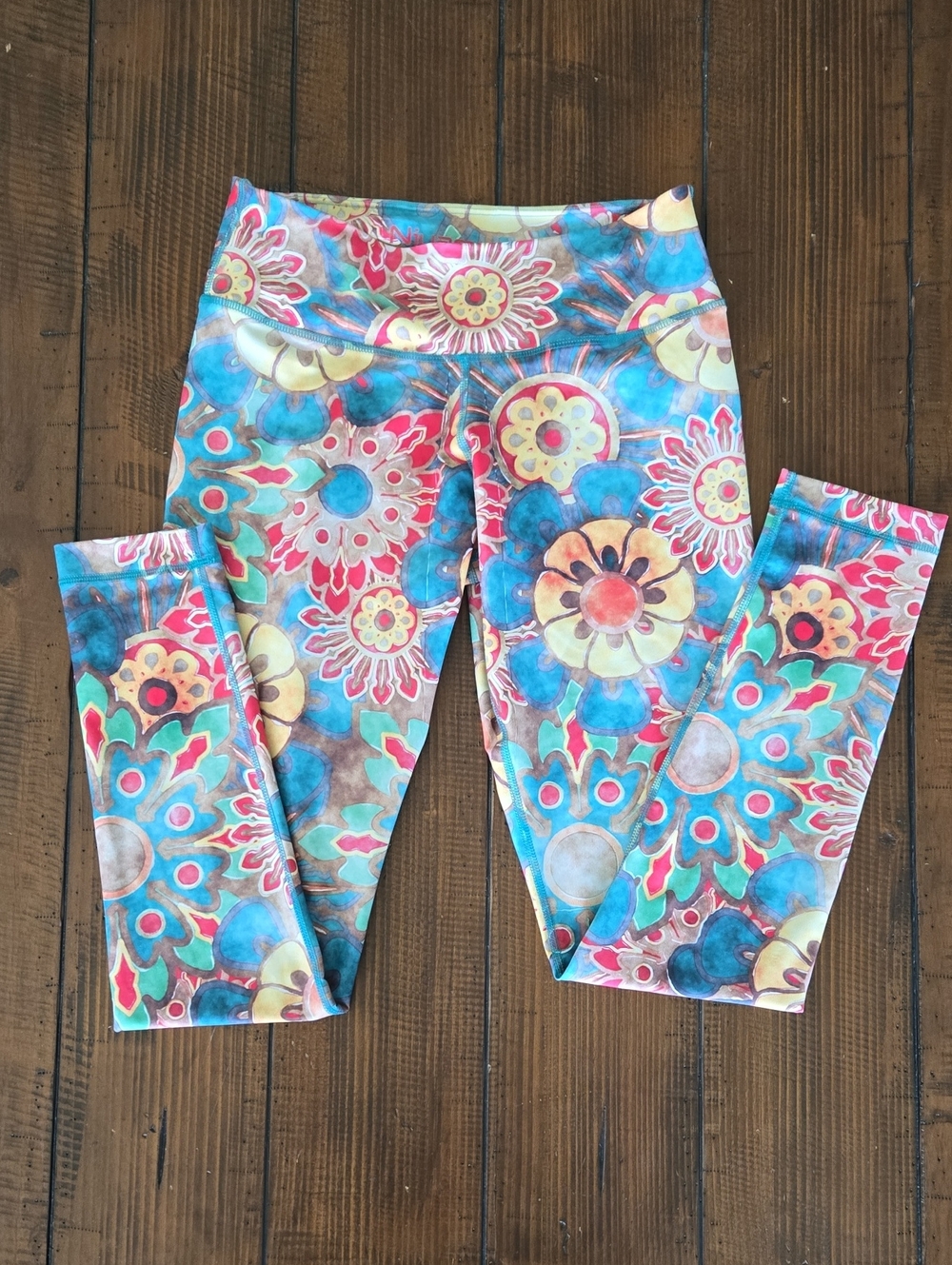 Niyama Sol Multicolor Floral Blue Stretch Leggings